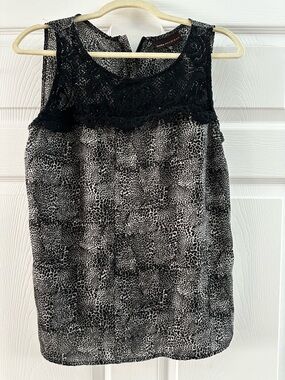 Dana Buchman Black Lace Yoke Grey Leopard Print Top